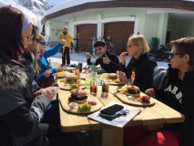 Mahlzeit auf der Diktn-Alm!
